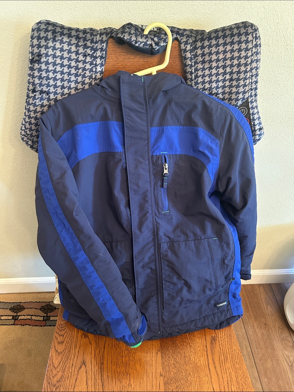 Boys medium Lands End lined coat-  Navy and blue  Hooded coat